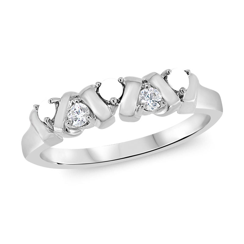 White 2025 sapphire birthstone